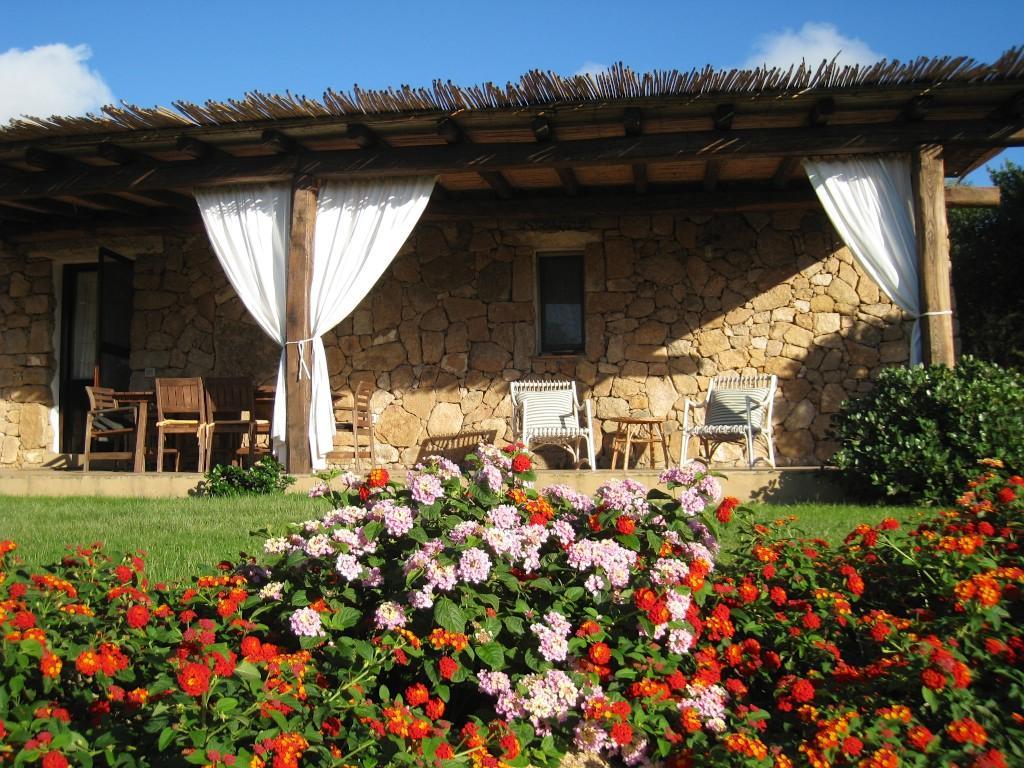 Villa Le Tre Pietre Baja Sardinia Esterno foto